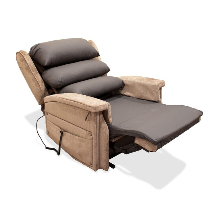 Cubro Configura bariatric tilt-in-space chair, alternate view