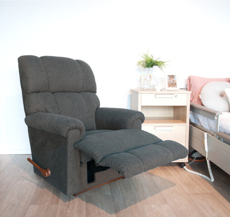 La-Z-Boy Pinnacle Rocker Recliner – angle