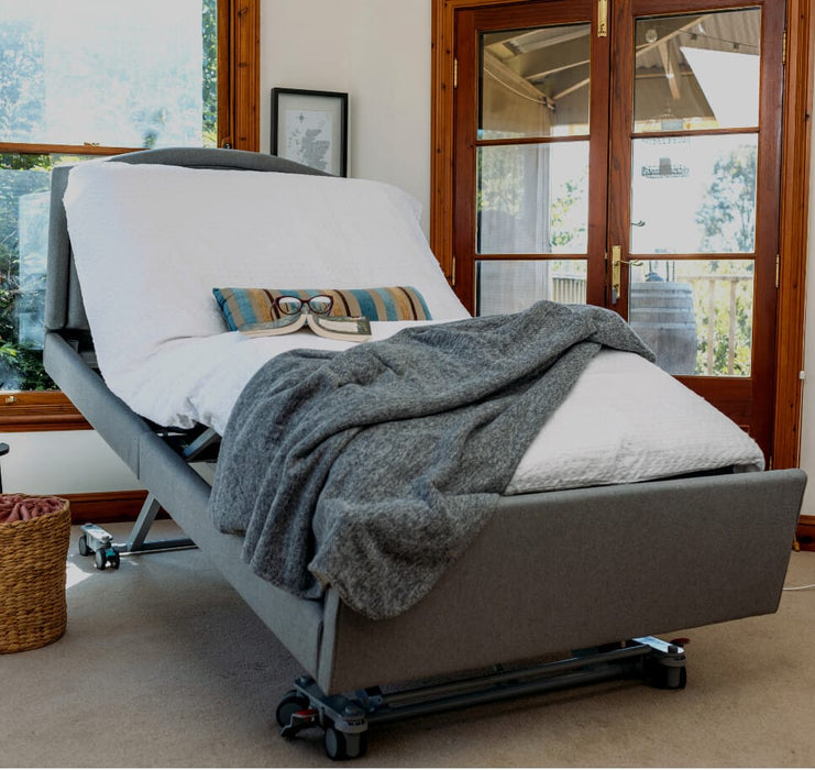 Cubro Casero Duo bed NZ - raised to carer working height