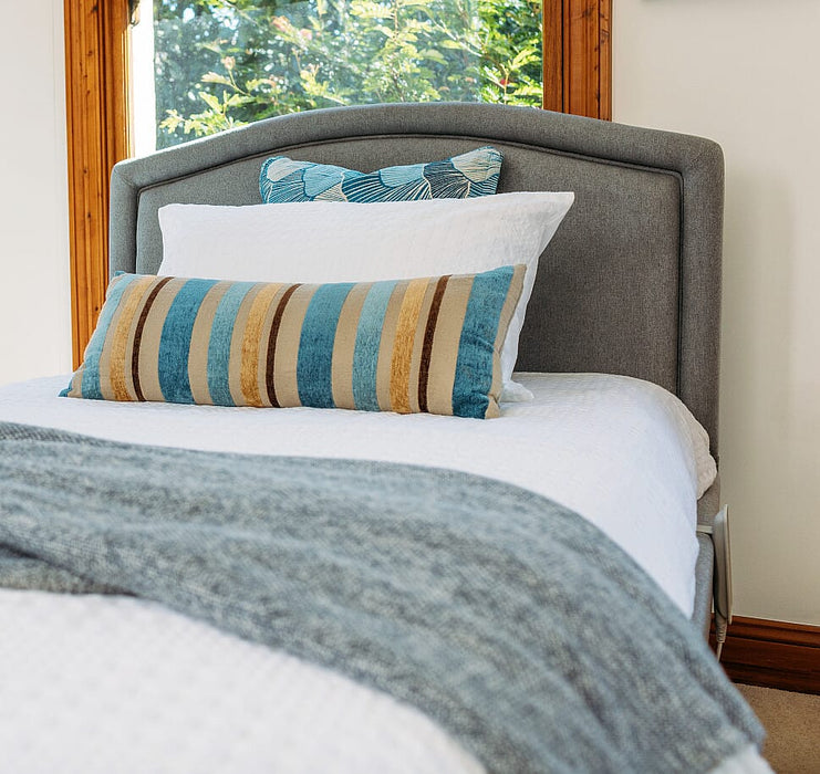 Cubro Casero Duo bed NZ - full under-bed clearance for hoist access