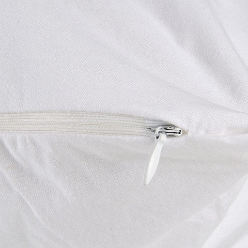 Waterproof Pillow Protector – Cotton, close-up