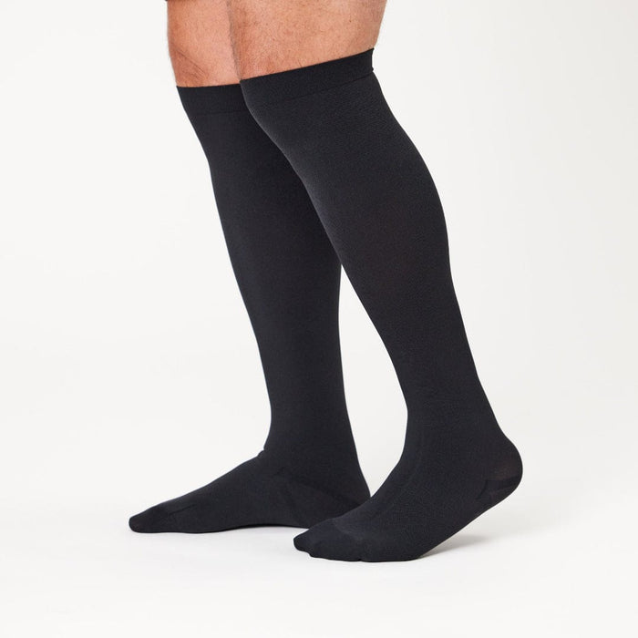 Compression Socks – Medical Grade (15–20 mmHg)